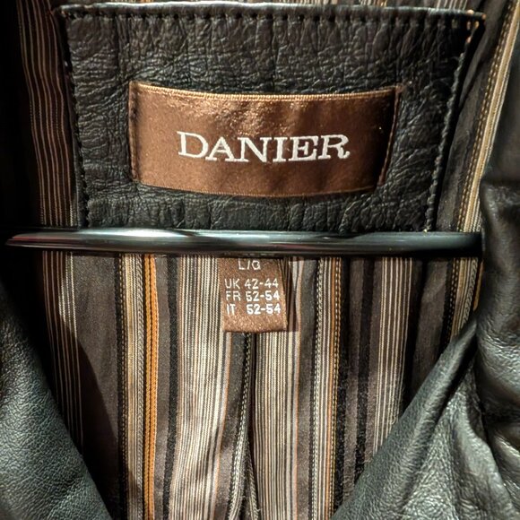 Men's Danier Leather Coat - Picture 2 of 2